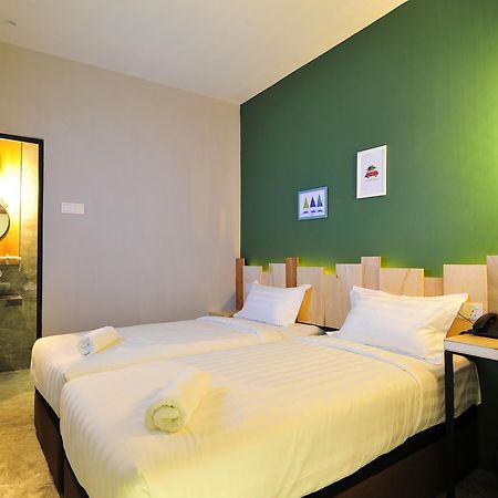 Finess Basic Hotel Malacca Екстер'єр фото
